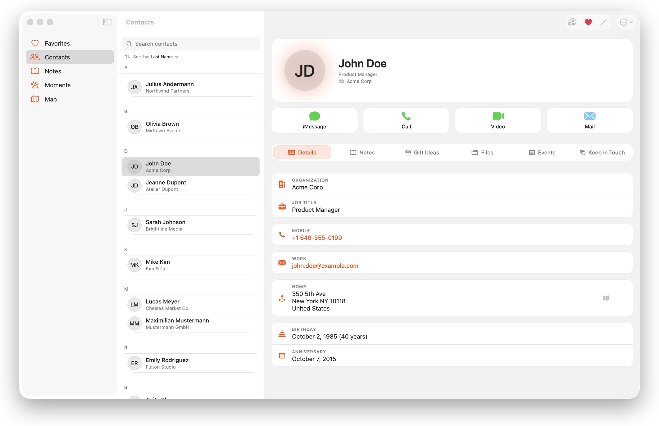 Starrise Contacts keeps your contacts on your device